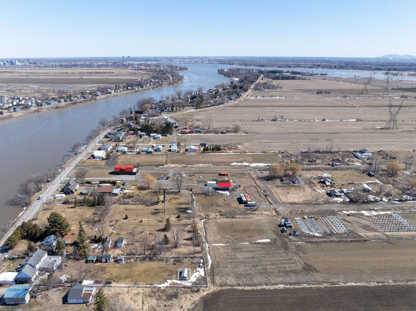 Aerial photo - 9790 Boul. Des Mille-Îles, Laval (Saint-François), QC