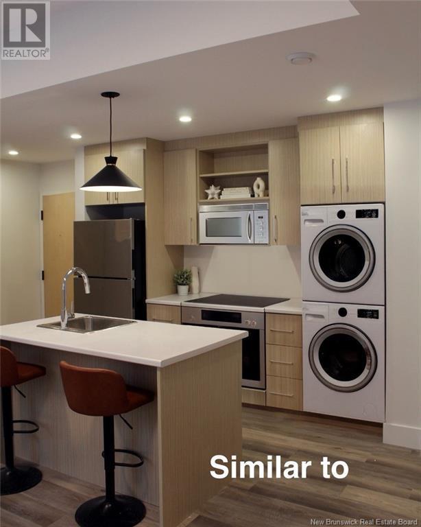 1 Bayard Drive Unit# 402, Saint John, NB - Indoor Photo Showing Kitchen With Double Sink