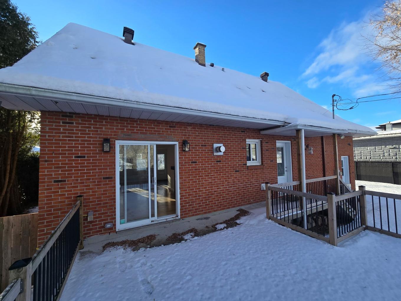 Face arrière - 18 Rue Marie-Antoinette, Blainville, QC - Outdoor With Exterior