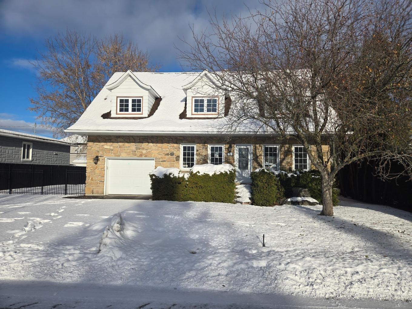 Façade - 18 Rue Marie-Antoinette, Blainville, QC - Outdoor With Facade