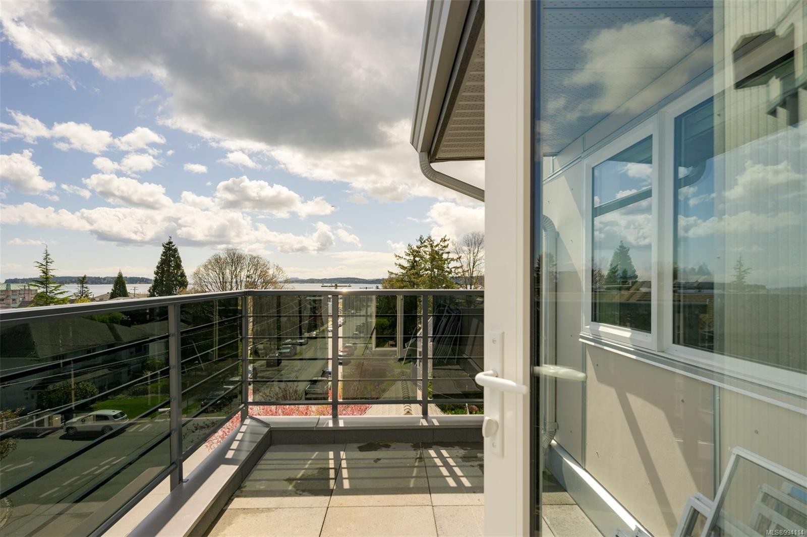 401-9716 Third St, Sidney, BC - Outdoor With Balcony With Exterior