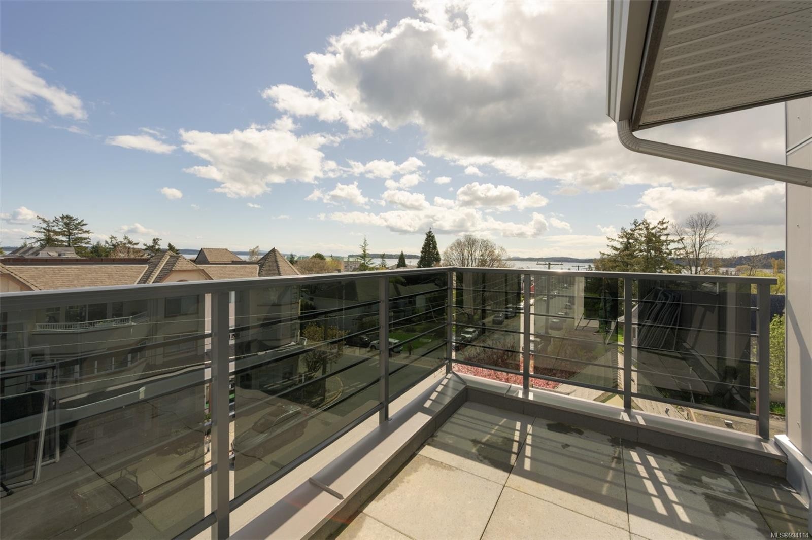 401-9716 Third St, Sidney, BC - Outdoor With Balcony