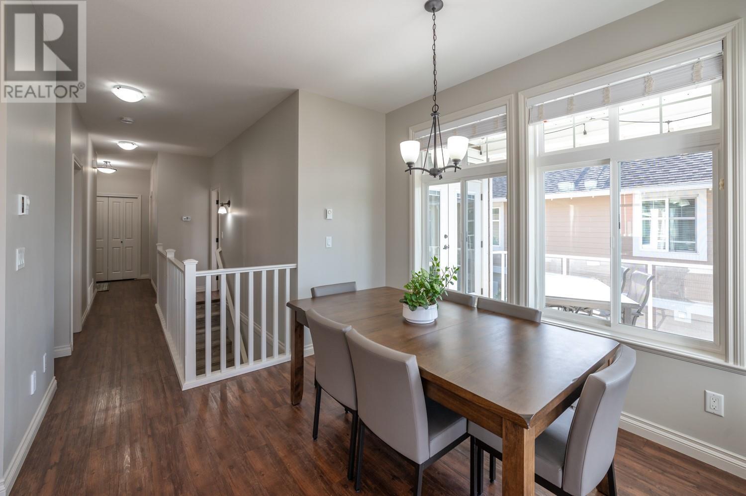 2450 Radio Tower Road Unit# 206, Oliver, BC - Indoor Photo Showing Dining Room
