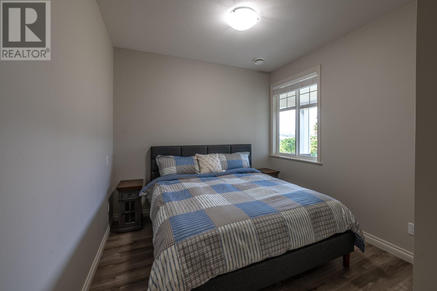 2450 Radio Tower Road Unit# 206, Oliver, BC - Indoor Photo Showing Bedroom
