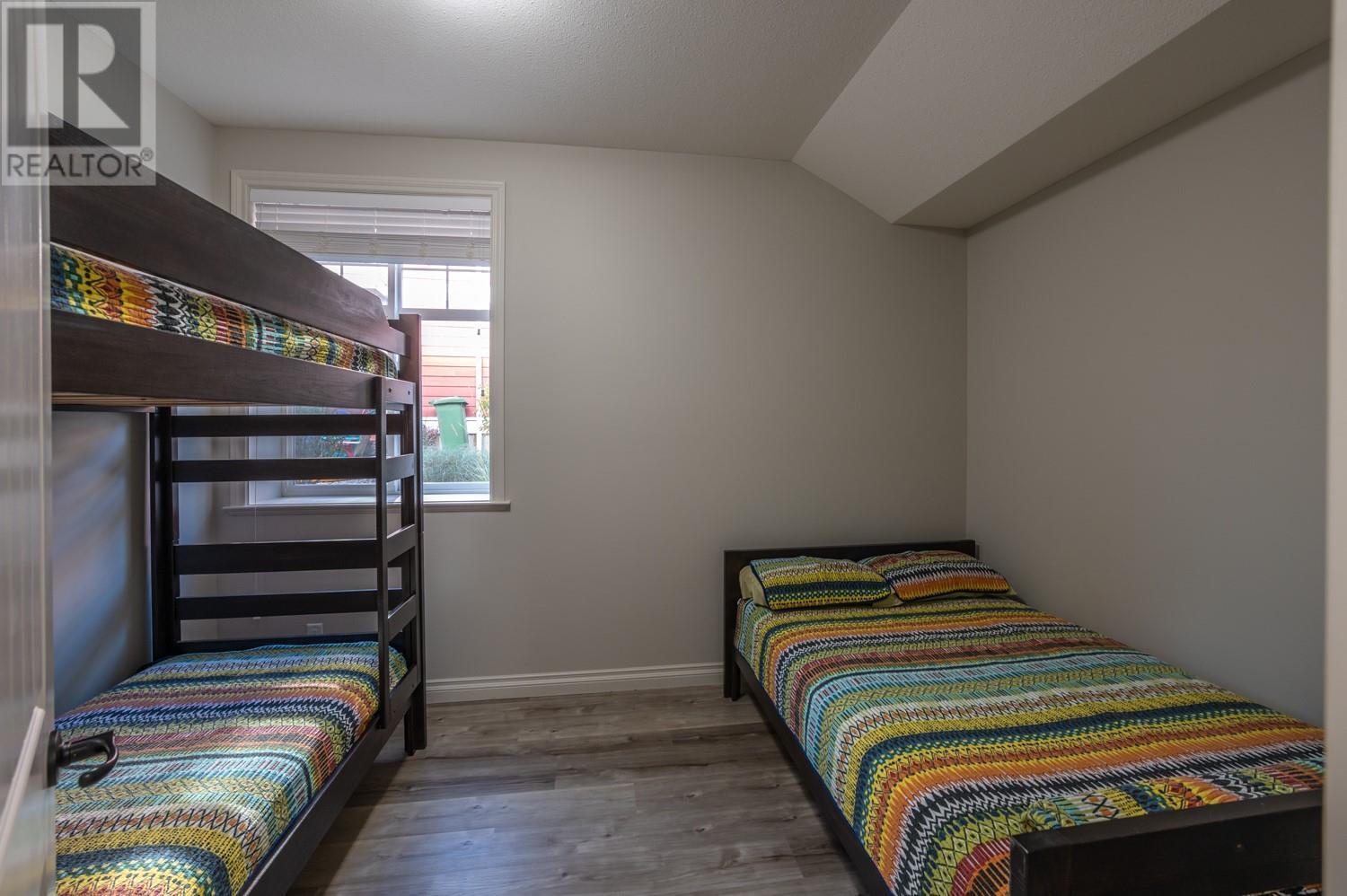 2450 Radio Tower Road Unit# 206, Oliver, BC - Indoor Photo Showing Bedroom