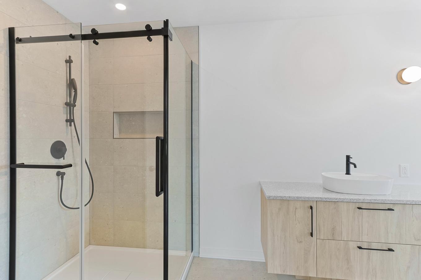 Salle de bains - 166 Rue Du Quai, Saint-Louis-De-Gonzague, QC - Indoor Photo Showing Bathroom