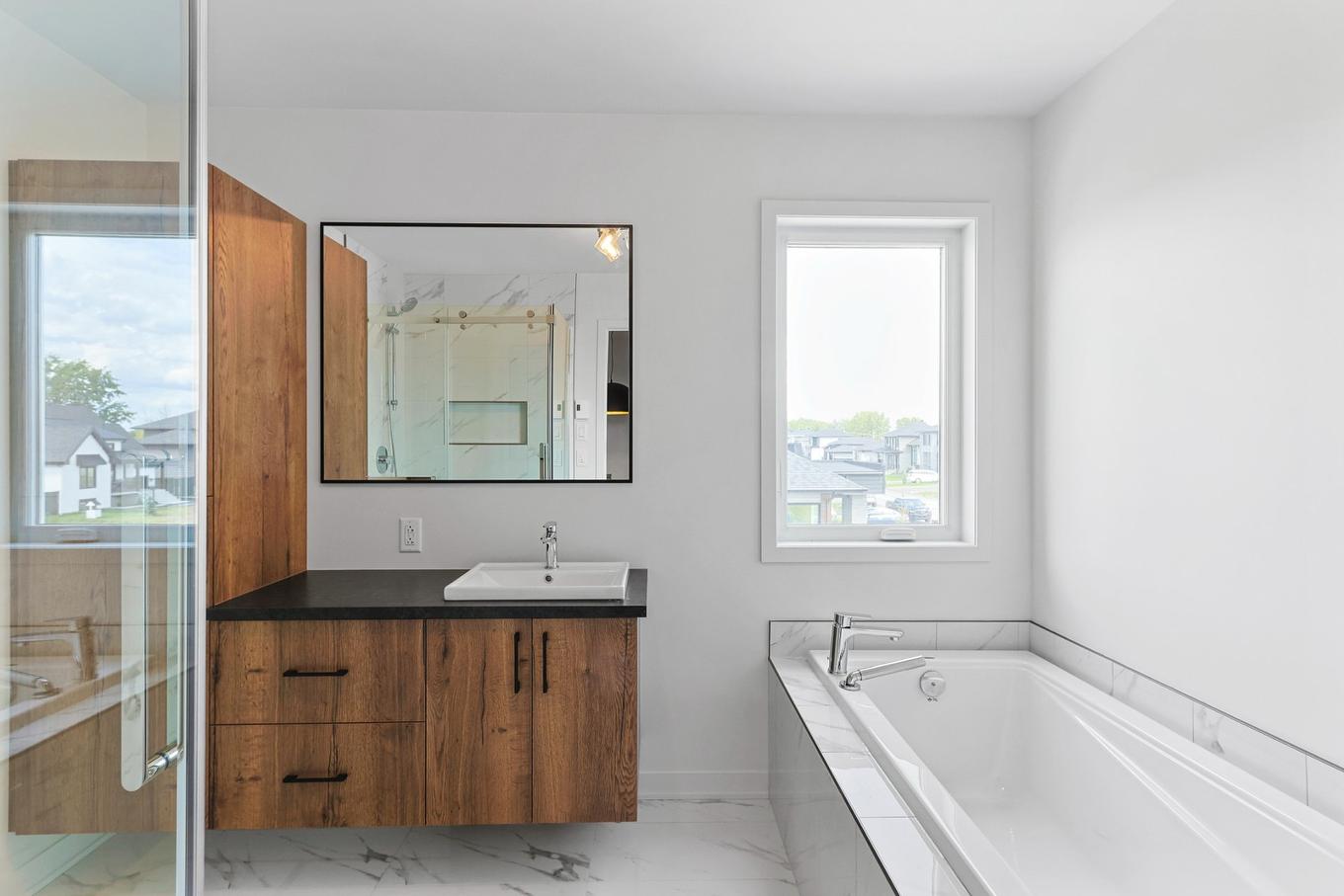 Salle de bains - 126 Rue Du Quai, Saint-Louis-De-Gonzague, QC