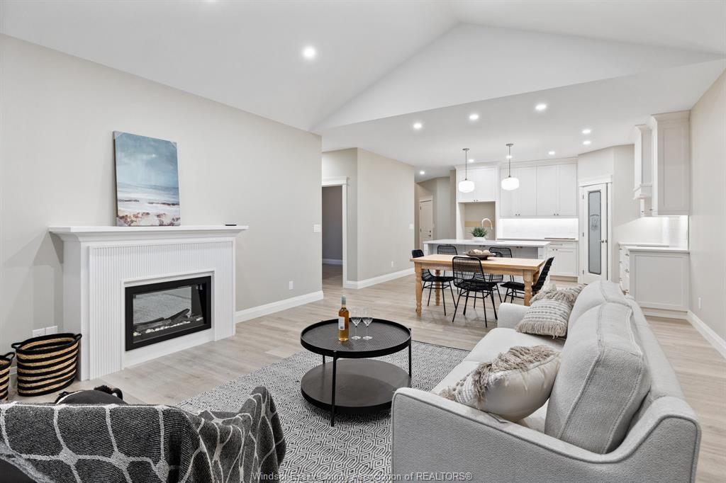 85 Pereira, Harrow, ON