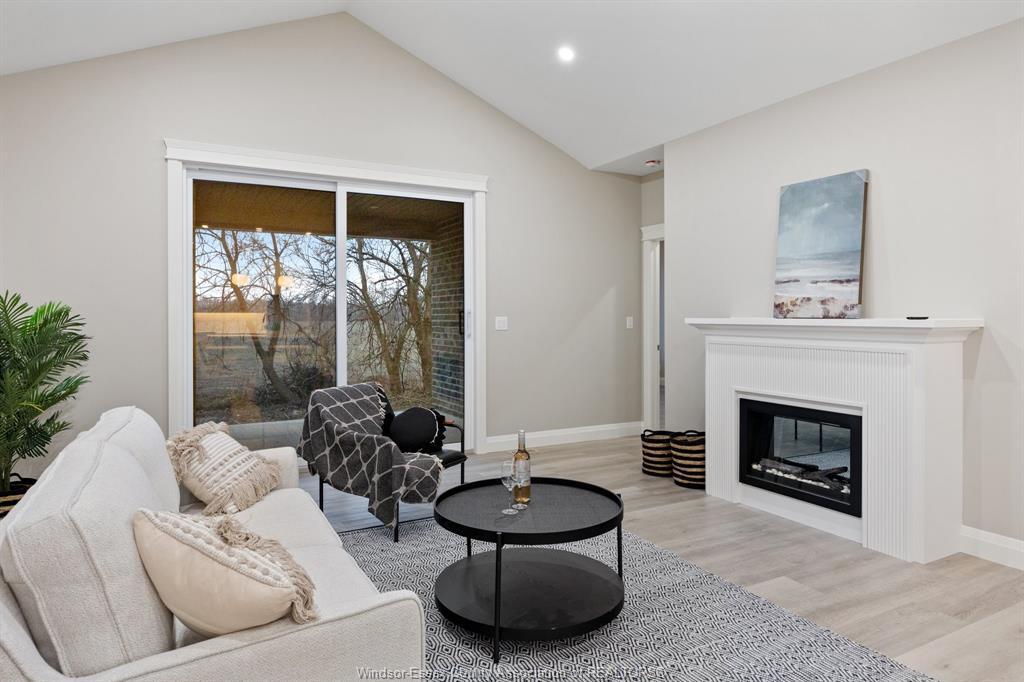 85 Pereira, Harrow, ON