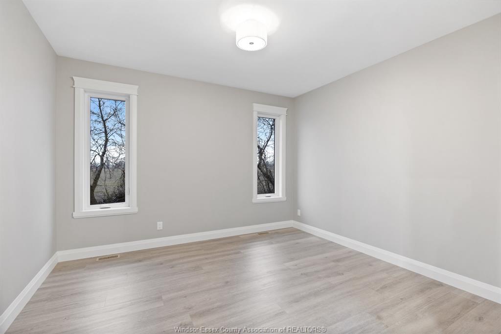 85 Pereira, Harrow, ON