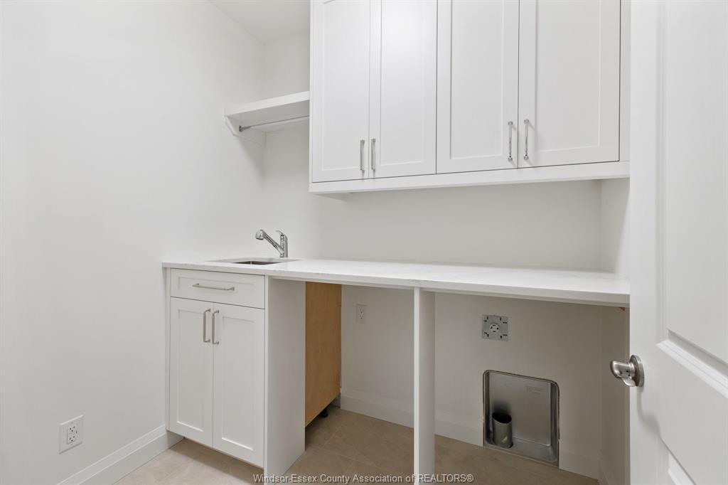 85 Pereira, Harrow, ON