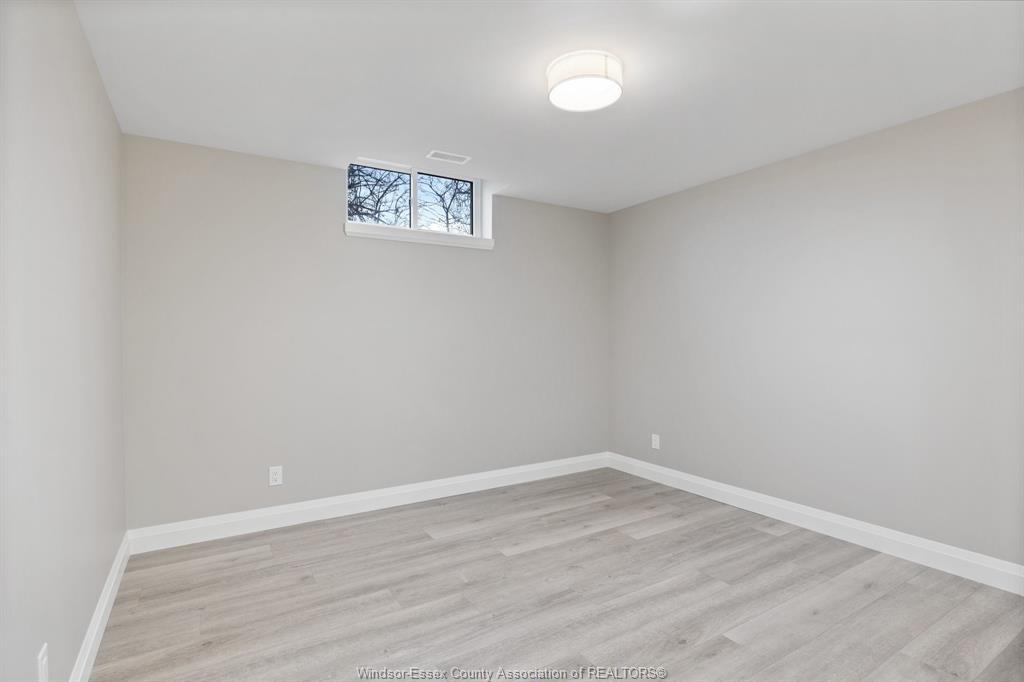 85 Pereira, Harrow, ON