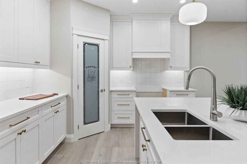 85 Pereira, Harrow, ON