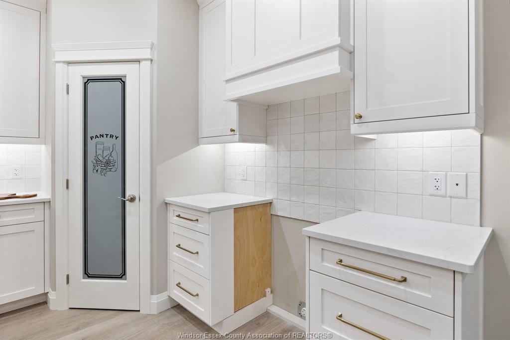 85 Pereira, Harrow, ON