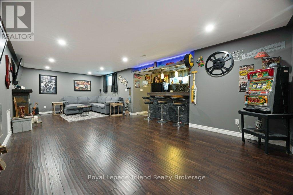 12 Graydon Drive, South-West Oxford (Mount Elgin), ON - Indoor