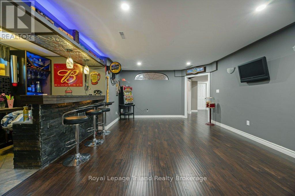 12 Graydon Drive, South-West Oxford (Mount Elgin), ON - Indoor