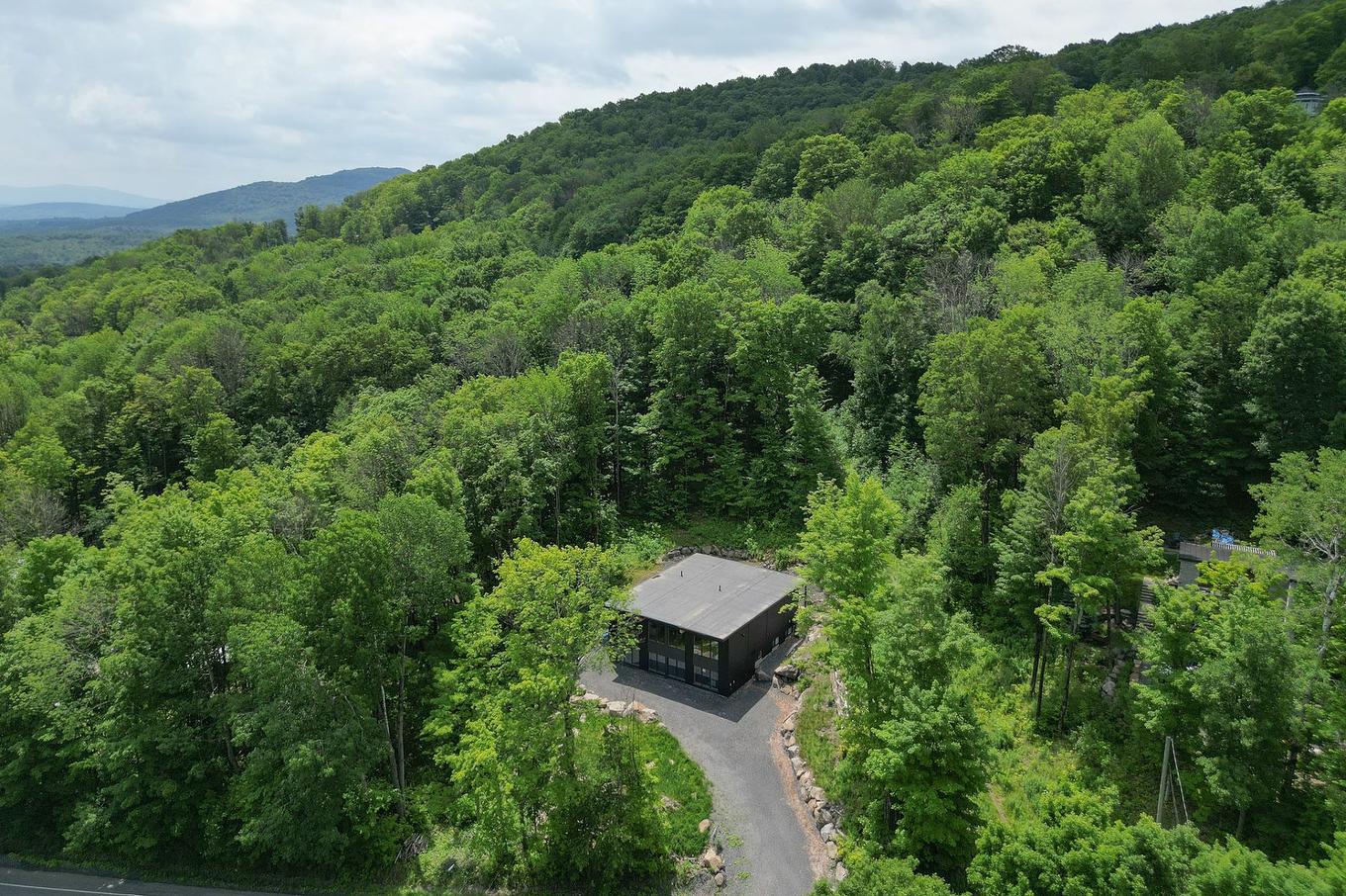 Photo aérienne - 205 Rue Des Deux-Montagnes, Bromont, QC - Outdoor With View