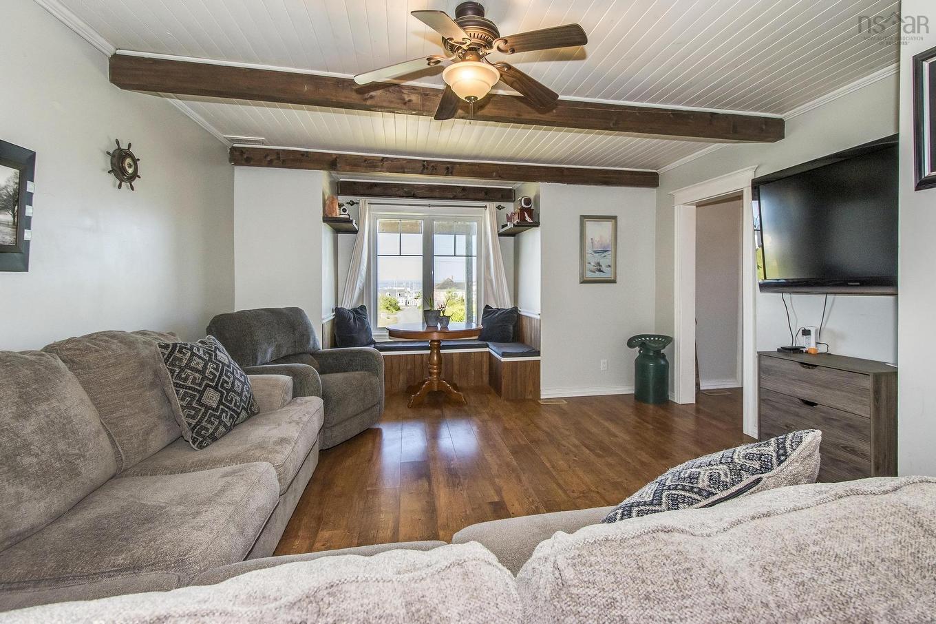 1 Atlantic Street, Clark'S Harbour, NS