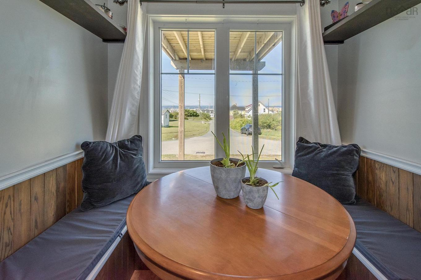 1 Atlantic Street, Clark'S Harbour, NS