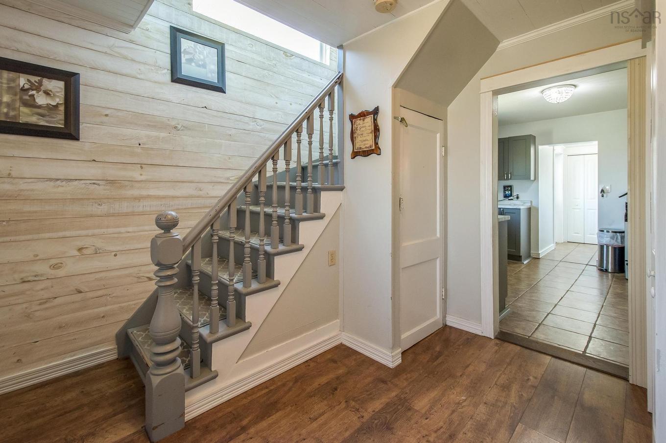 1 Atlantic Street, Clark'S Harbour, NS