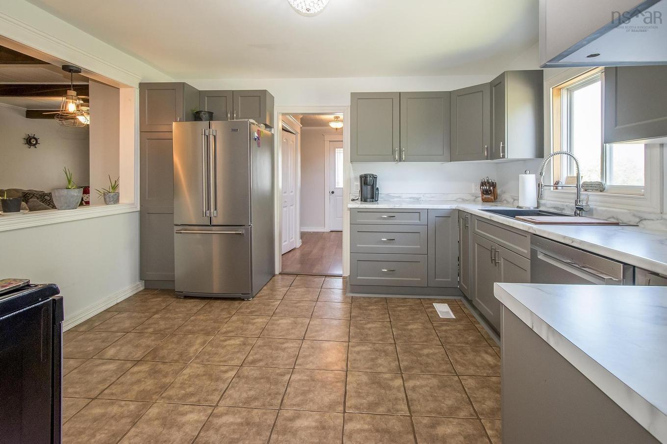 1 Atlantic Street, Clark'S Harbour, NS