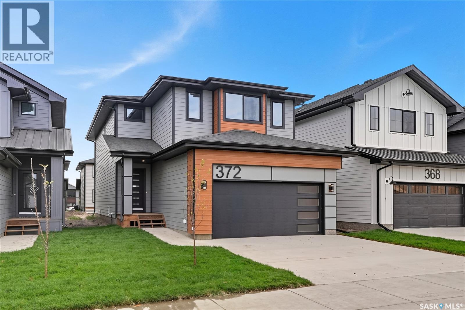372 Leskiw Bend, Saskatoon, SK - Outdoor With Facade