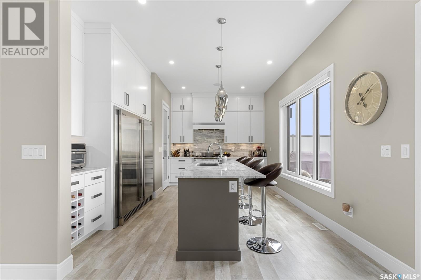 651 Bolstad Turn, Saskatoon, SK - Indoor Photo Showing Kitchen With Upgraded Kitchen