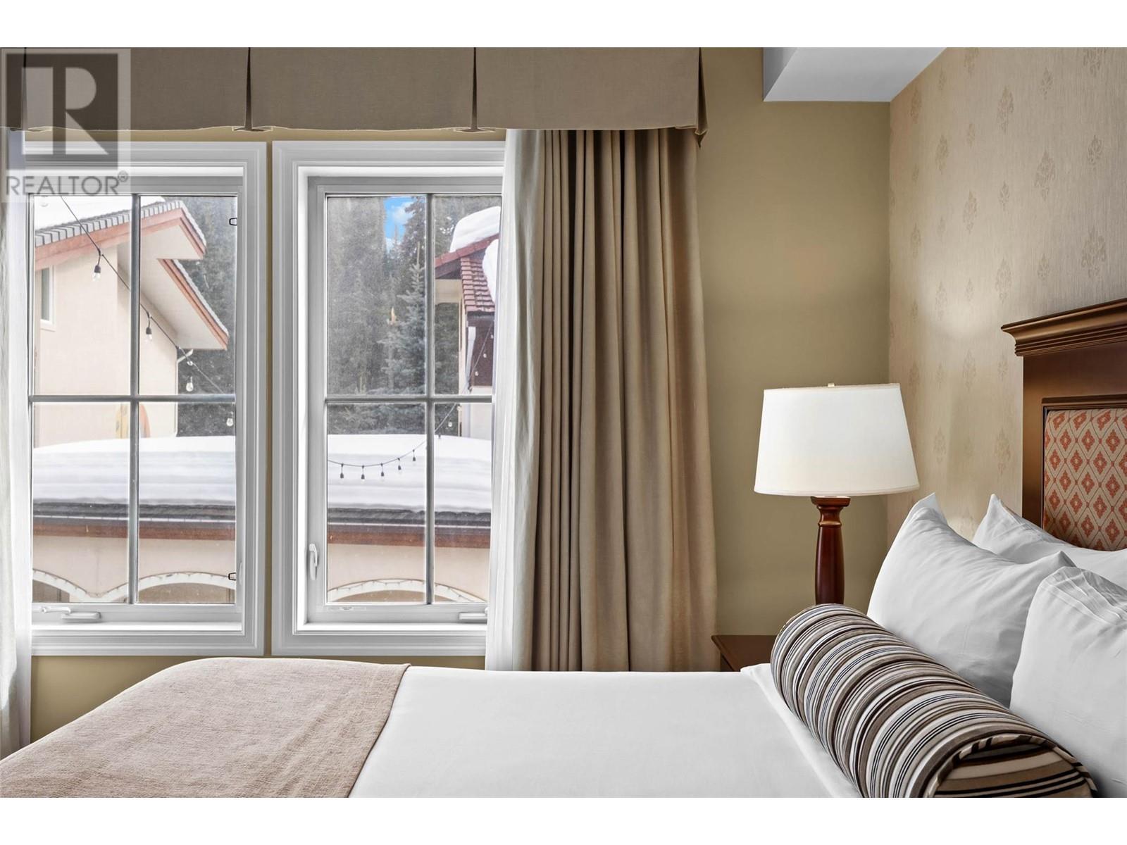 3250 Village Way Unit# 1201Abcd, Sun Peaks, BC - Indoor Photo Showing Bedroom