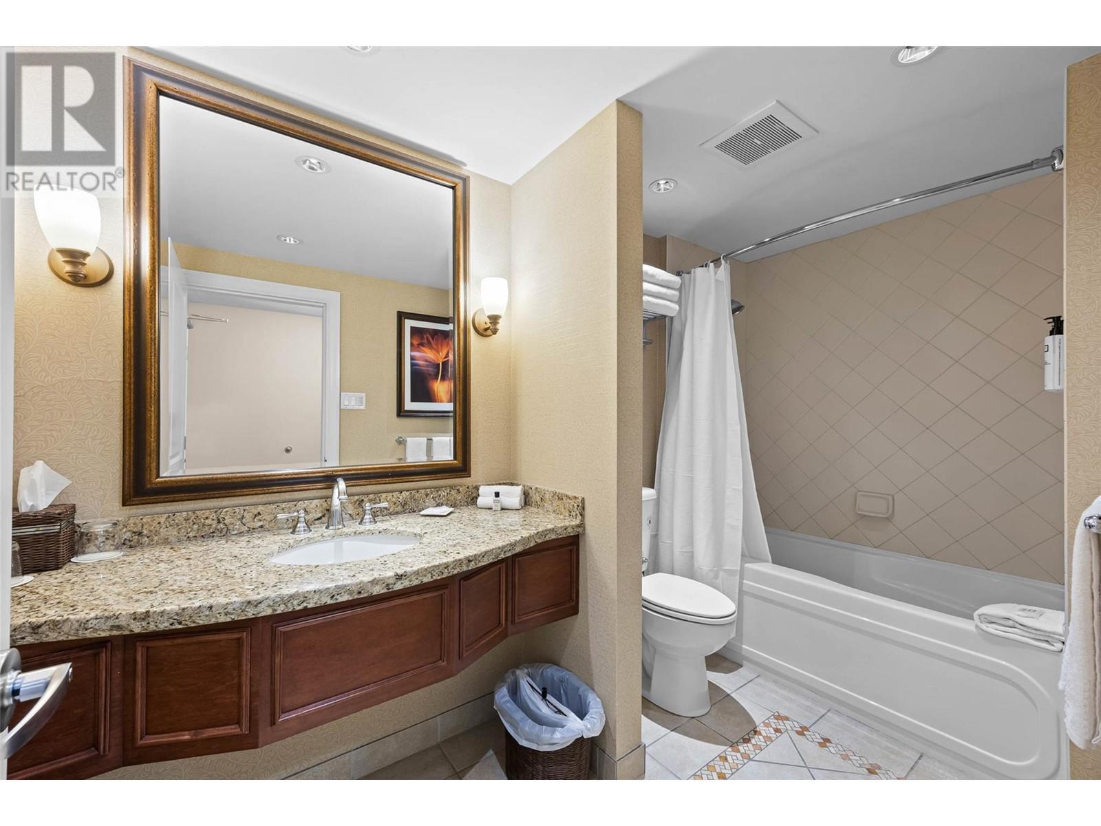 3250 Village Way Unit# 1201Abcd, Sun Peaks, BC - Indoor Photo Showing Bathroom