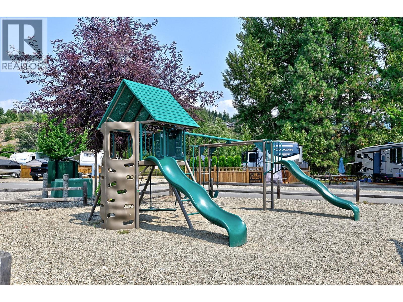 41 Cottonwood Drive N, Lee Creek, BC