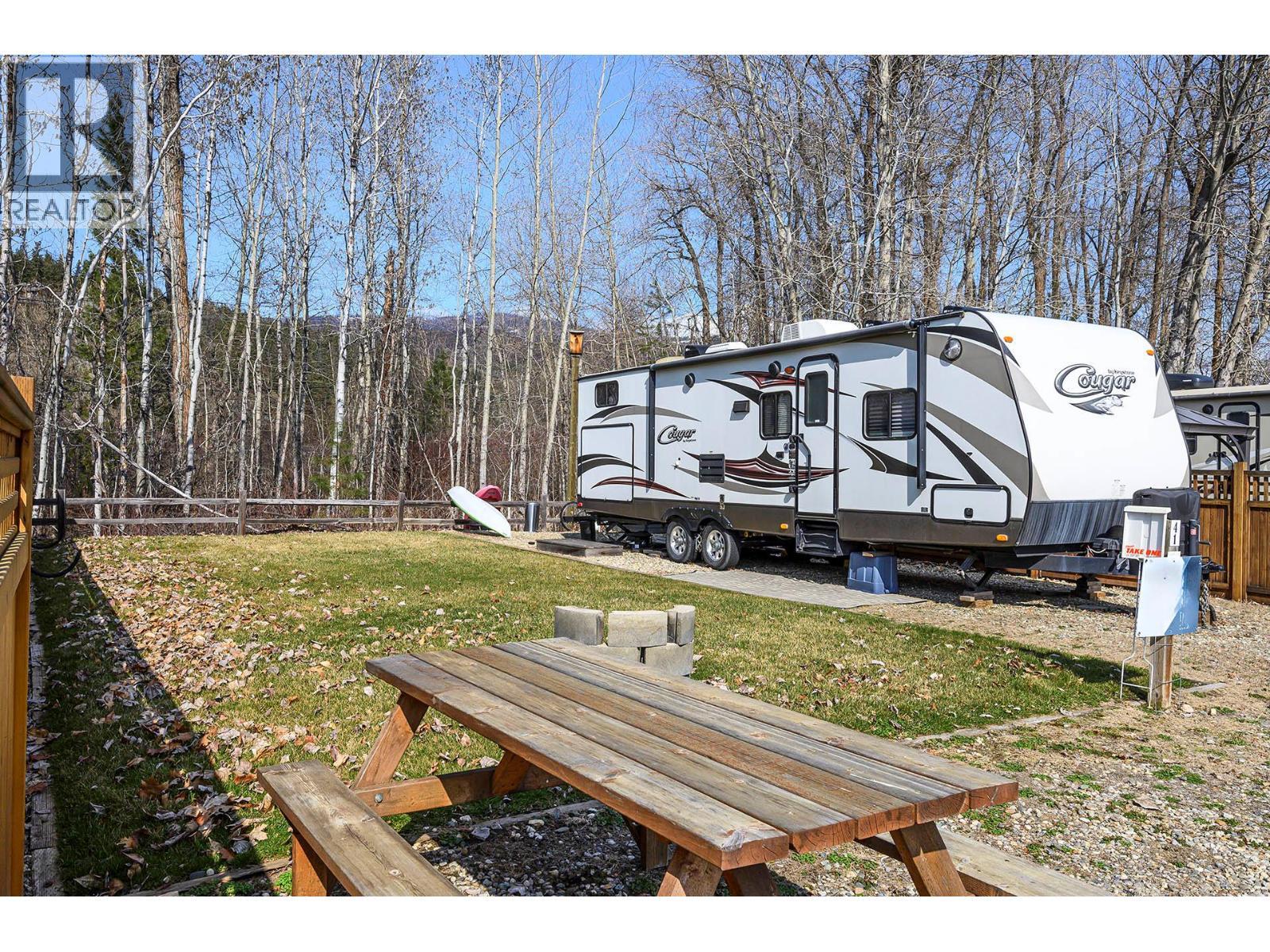 41 Cottonwood Drive N, Lee Creek, BC