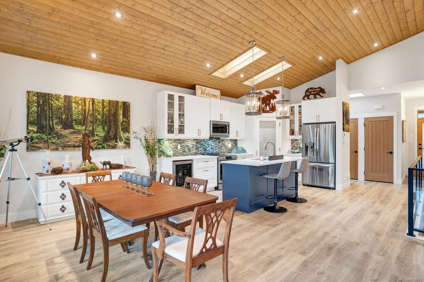 9388 Lakefront Rise, Lake Cowichan, BC