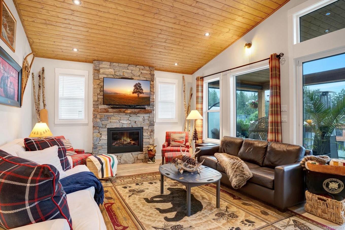 9388 Lakefront Rise, Lake Cowichan, BC