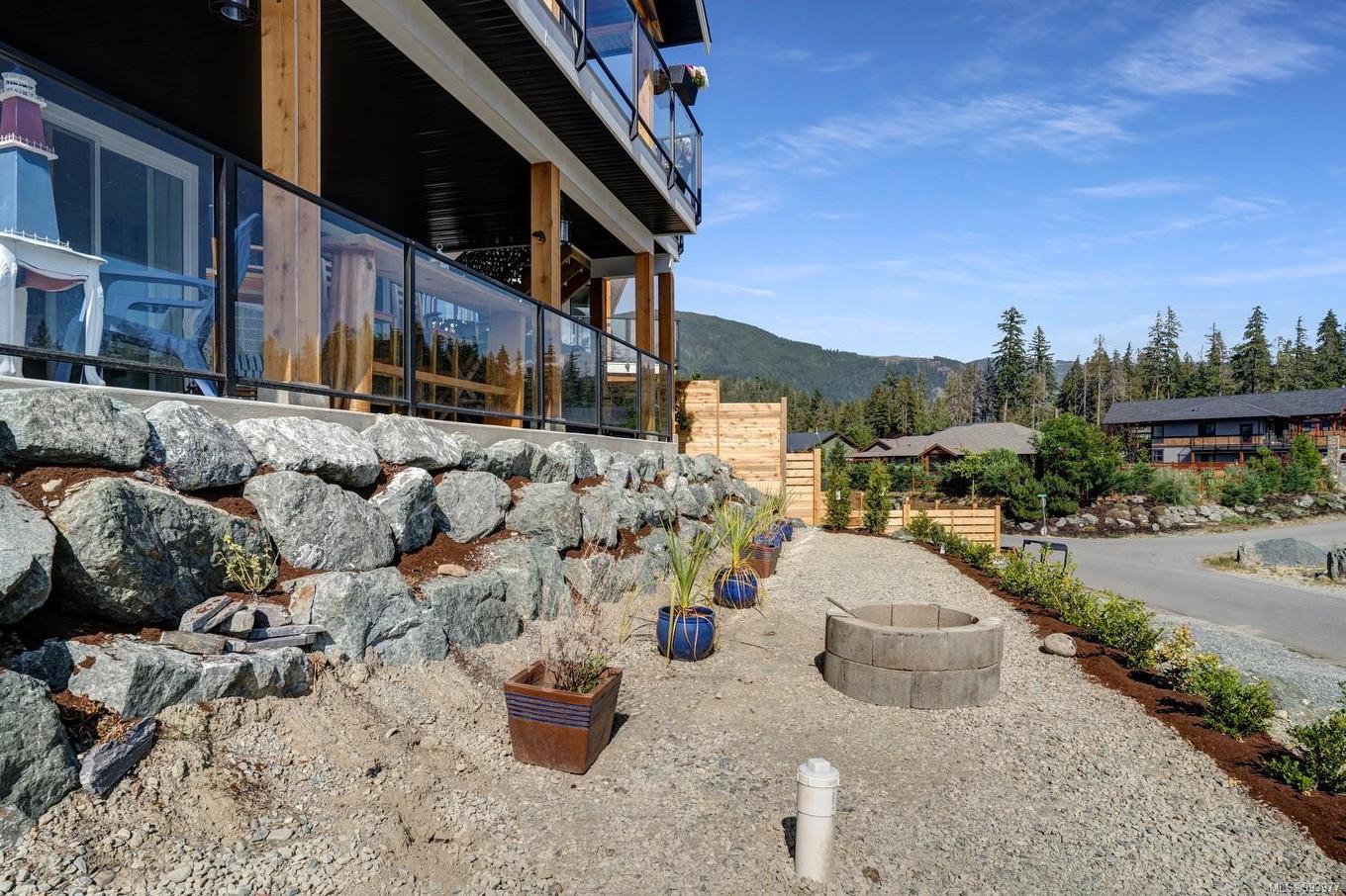9388 Lakefront Rise, Lake Cowichan, BC