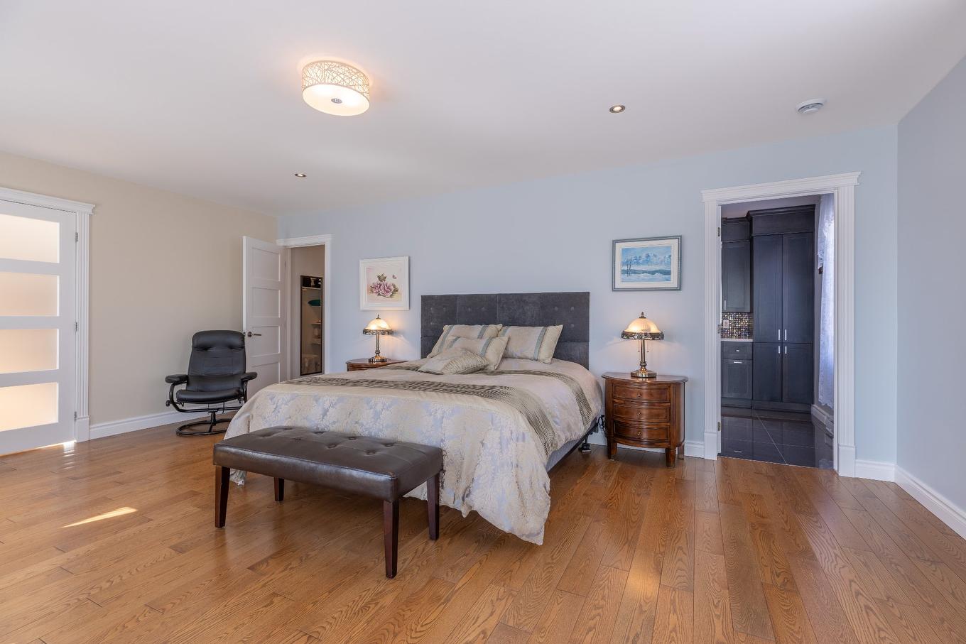 Chambre à coucher principale - 521 Rue Vic, Saint-Michel-Des-Saints, QC - Indoor Photo Showing Bedroom