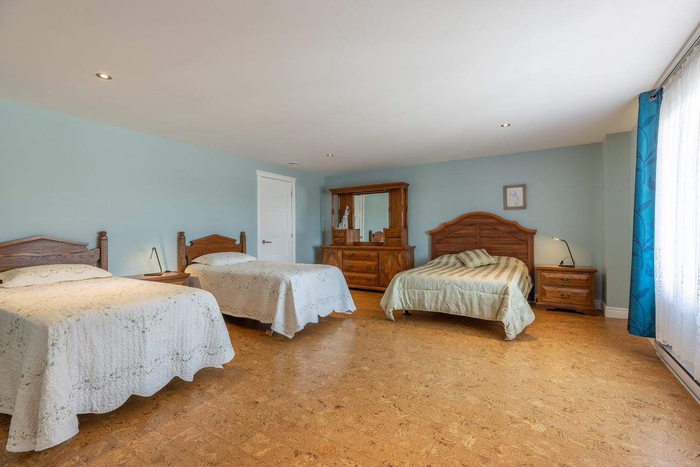 Chambre à coucher - 521 Rue Vic, Saint-Michel-Des-Saints, QC - Indoor Photo Showing Bedroom