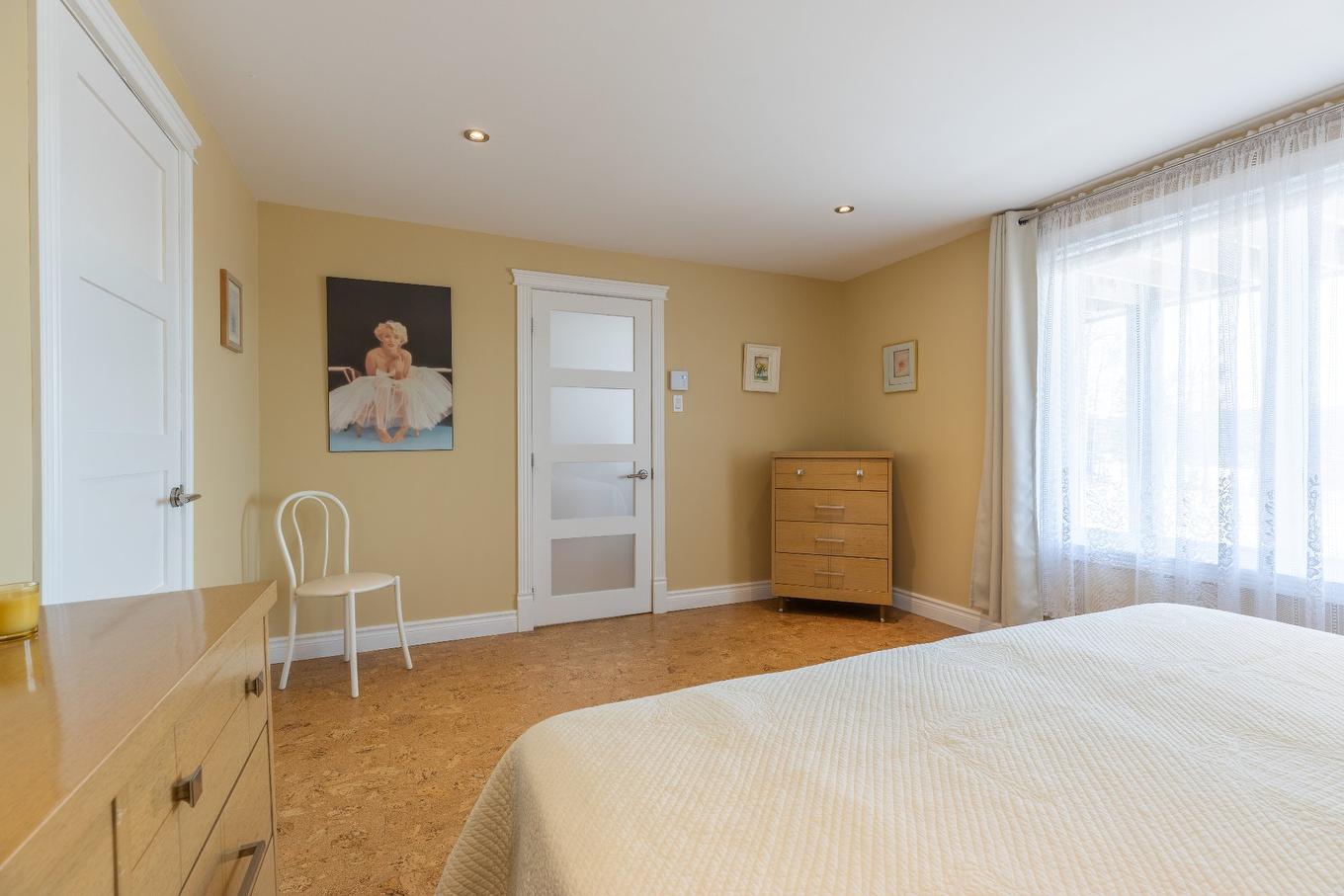 Chambre à coucher - 521 Rue Vic, Saint-Michel-Des-Saints, QC - Indoor Photo Showing Bedroom