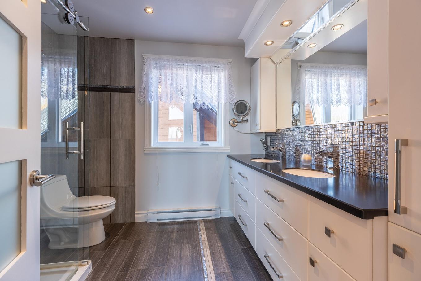 Salle de bains - 521 Rue Vic, Saint-Michel-Des-Saints, QC - Indoor Photo Showing Bathroom