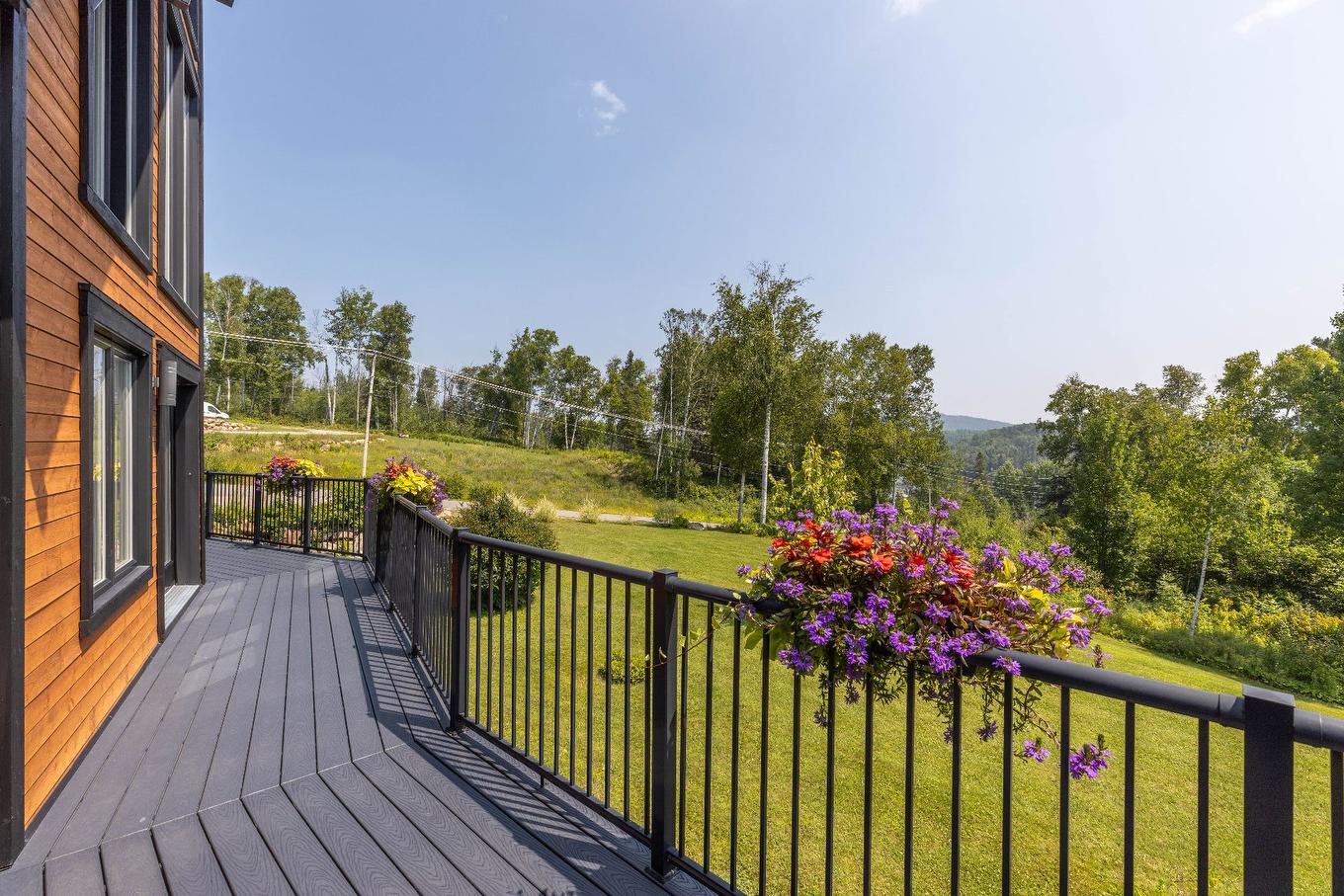 Balcon - 521 Rue Vic, Saint-Michel-Des-Saints, QC - Outdoor
