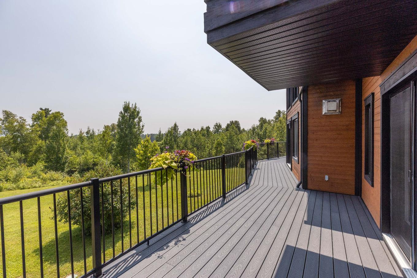 Balcon - 521 Rue Vic, Saint-Michel-Des-Saints, QC - Outdoor With Exterior