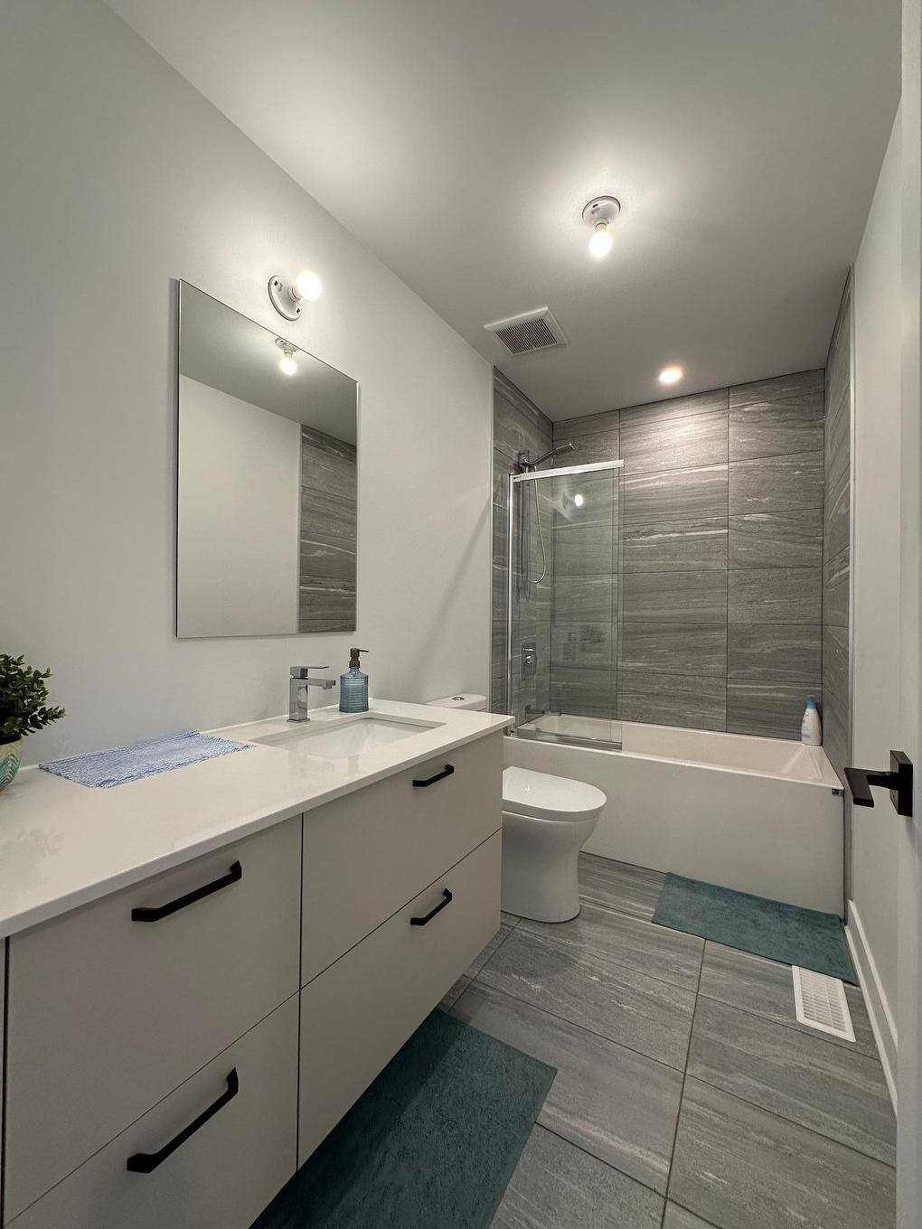 Salle de bains - 13371 Boul. Gouin O., Montréal (Pierrefonds-Roxboro), QC - Indoor Photo Showing Bathroom