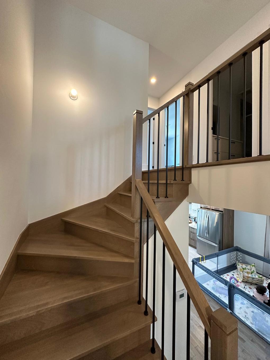 Escalier - 13371 Boul. Gouin O., Montréal (Pierrefonds-Roxboro), QC - Indoor Photo Showing Other Room