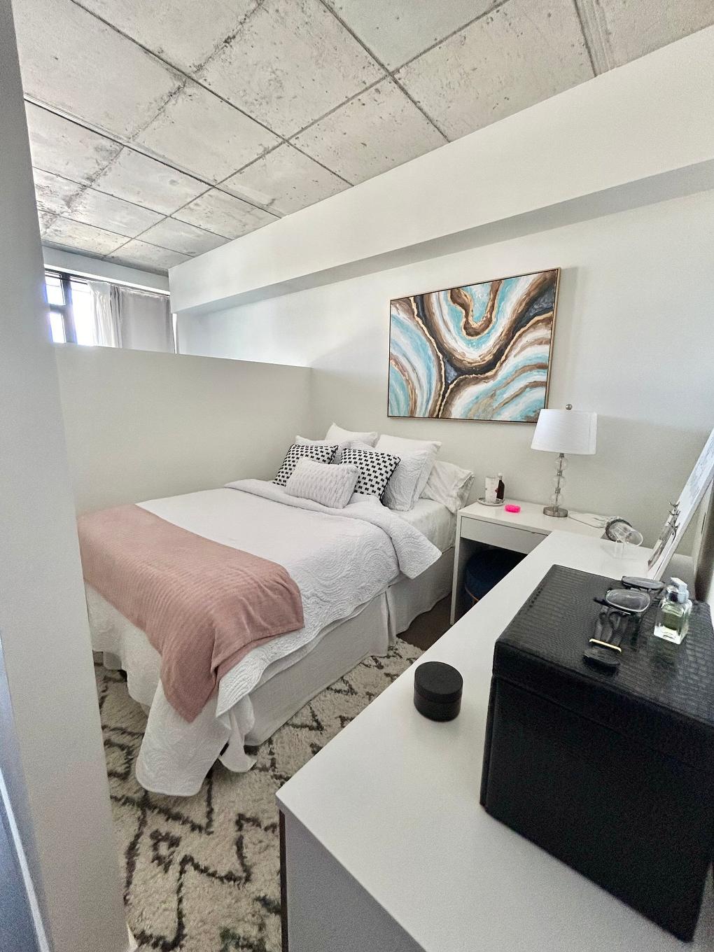 Bedroom - 612-200 Boul. Marcel-Laurin, Montréal (Saint-Laurent), QC - Indoor Photo Showing Bedroom