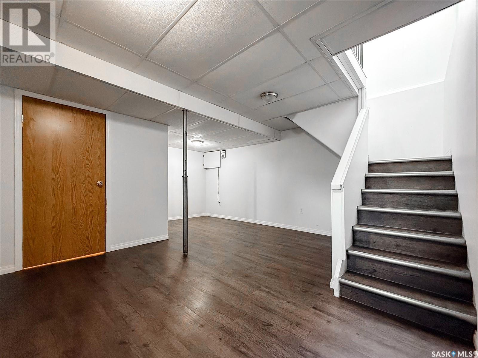 106 1St Street, Gull Lake, SK - Indoor Photo Showing Other Room