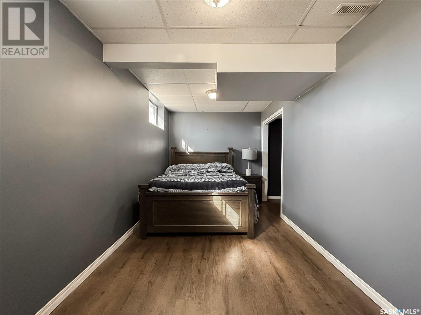 106 1St Street, Gull Lake, SK - Indoor Photo Showing Other Room