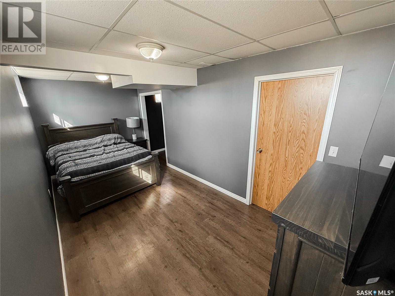 106 1St Street, Gull Lake, SK - Indoor