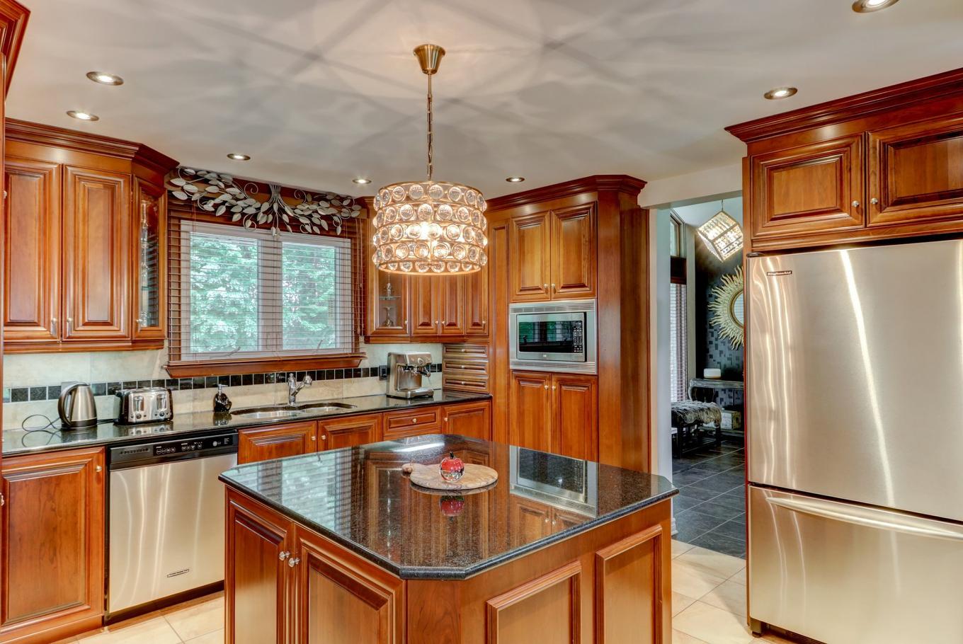 Cuisine - 645 Rue Watson, Lachute, QC - Indoor Photo Showing Kitchen