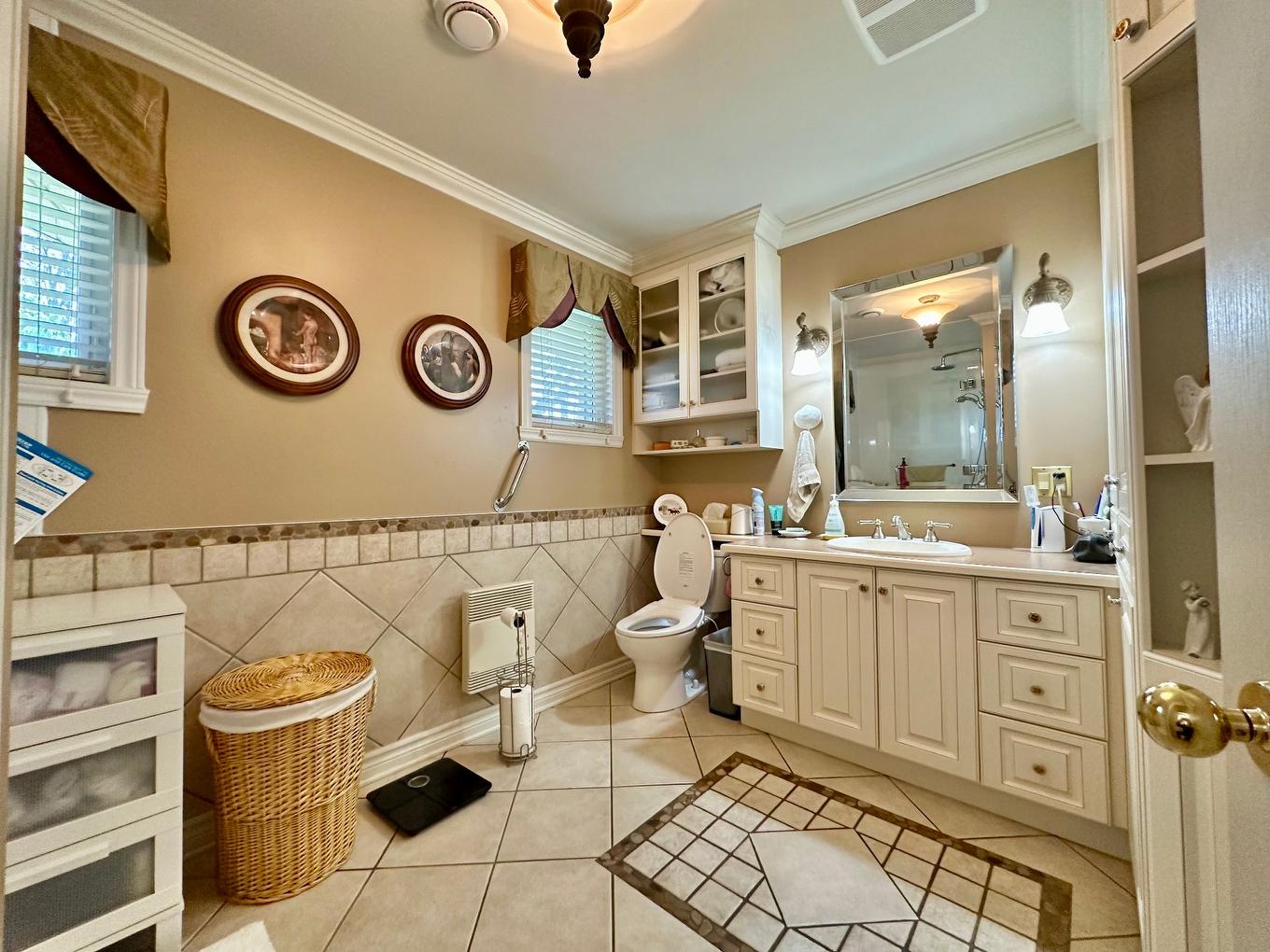 Salle de bains - 645 Rue Watson, Lachute, QC - Indoor Photo Showing Bathroom