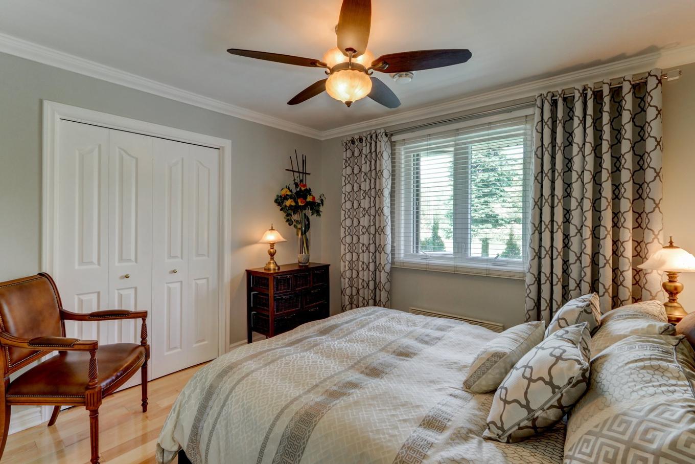Chambre à coucher - 645 Rue Watson, Lachute, QC - Indoor Photo Showing Bedroom