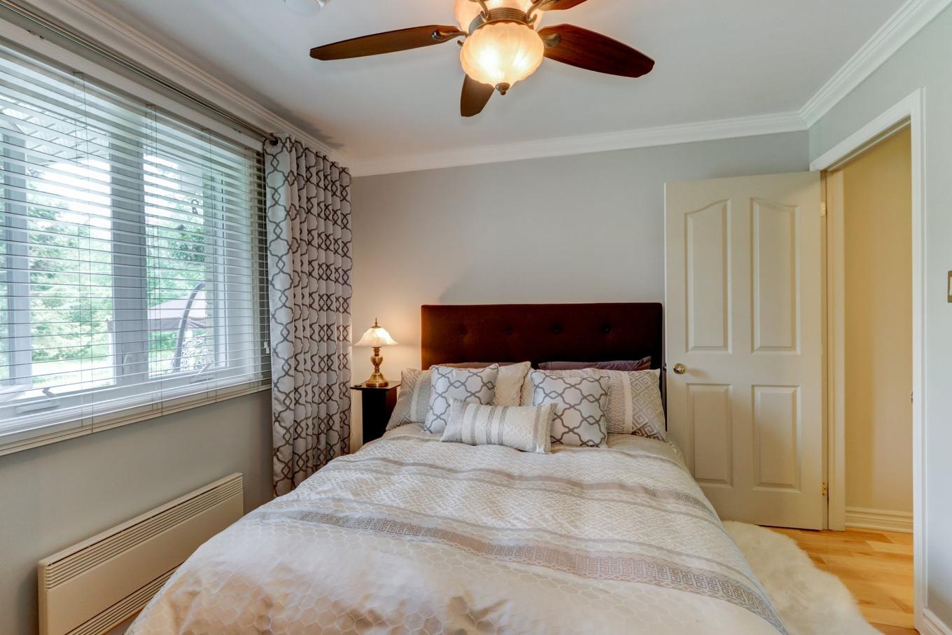 Chambre à coucher - 645 Rue Watson, Lachute, QC - Indoor Photo Showing Bedroom